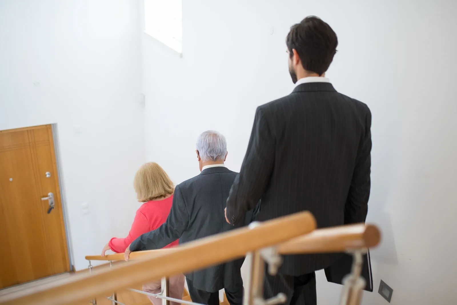 Comparer coûts, contraintes et qualité de vie des deux solutions.